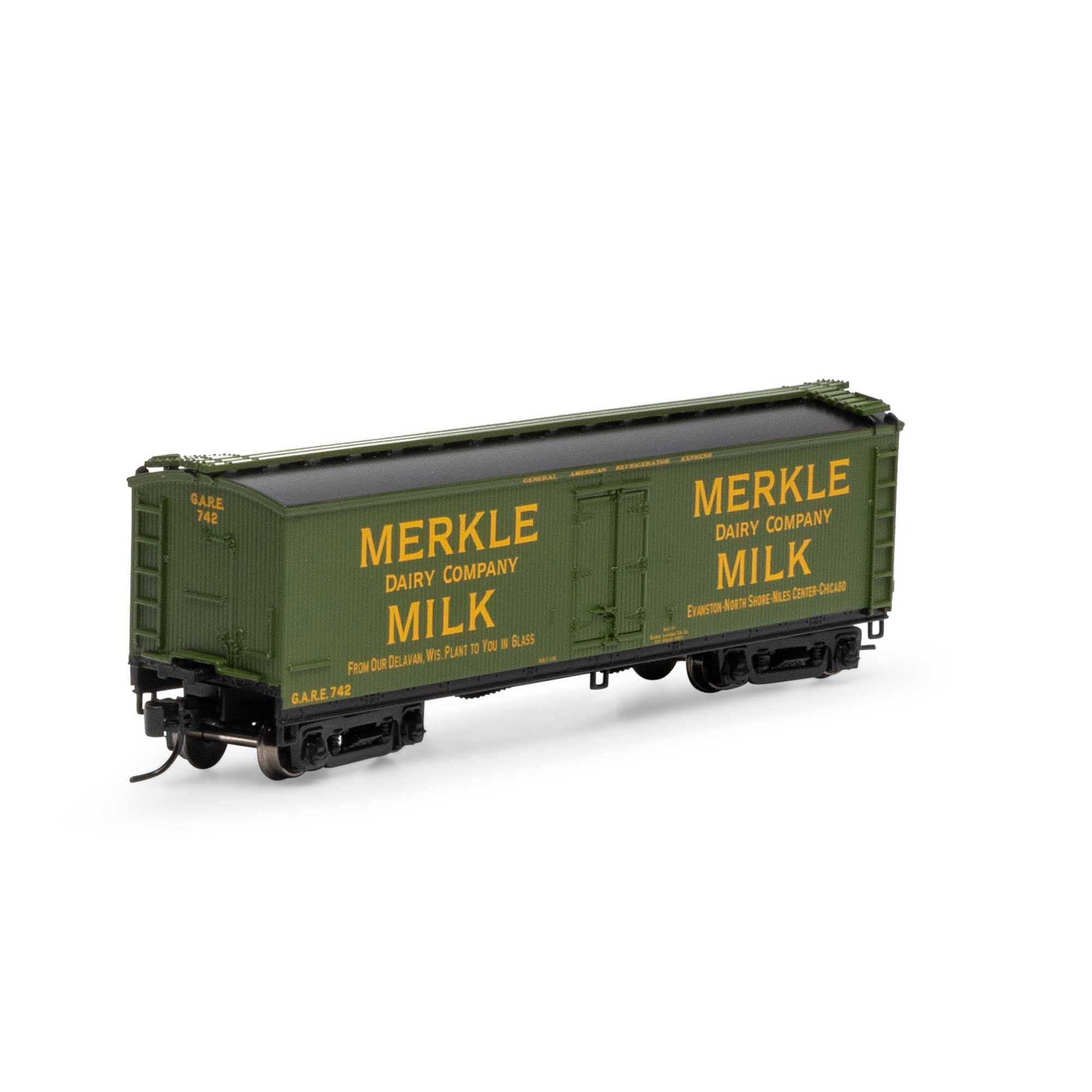 N 40' Pfaudler Milk Car for N Scale Model Railroads (ATH24037)