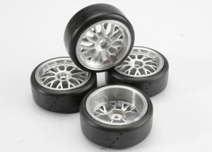 Traxxas 4873 Tires, Glued (Nitro 4-Tec (4)