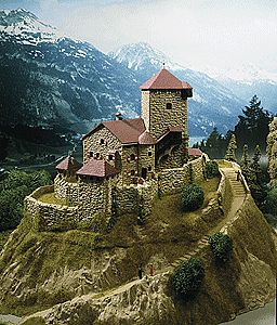 Kibri 37304 N Scale Castle "Branzoll" -- 13-3/8 x 11 x 9-1/16"34 x 28 x 23cm