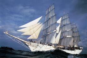 TOM100129 TOMAX SAILING SHIP 1,000 PIECE PUZZLE