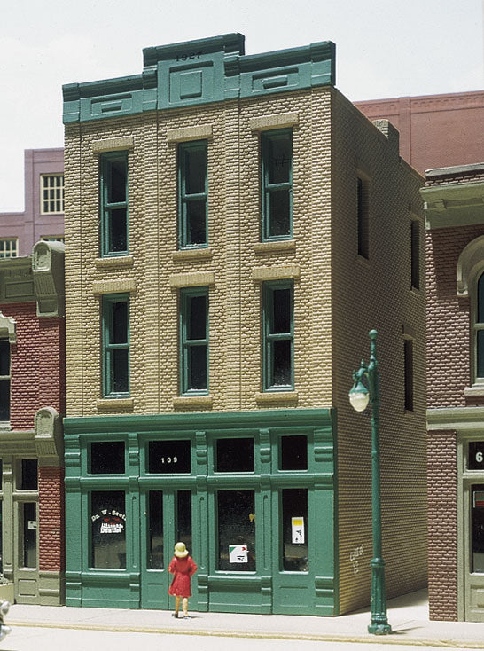Woodland Scenics DPM 20400 HO Scale Walker Building